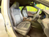 運転席シート廻りは使用感も少なく、良好な状態となっています。丁寧に使われていたことがよくわかりますね。