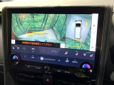 【パノラミックビューモニター】専用のカメラにより、上から見下ろしたような視点で360度クルマの周囲を確認することができます☆死角部分も確認しやすく、狭い場所での切り返しや駐車もスムーズに行えます。