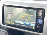 【パノラマモニター】専用のカメラにより、上から見下ろしたような視点で360度クルマの周囲を確認することができます☆死角部分も確認しやすく、狭い場所での切り返しや駐車もスムーズに行えます。