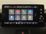 Honda CONEECT対応で、更に便利が広がったナビディスプレーです♪また、フルセグTVの他にDVD/CDプレーヤーを装備♪もちろんFM/AMラジオもお聞きいただけますよ♪