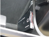 【車屋】として、長く車業界に従事した経験豊富なスタッフが多数在籍しております。