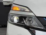 【LEDヘッドライト】とっても明るいLEDヘッドライトが装着されているので、夜の運転も明るく安全です。