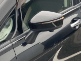 ウィンカードアミラー☆ライトの点滅で対向車、歩行者などに曲がることを知らせることができるので安心・安全につながりますね♪