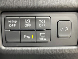 【パワーバックドア】スマートキーや運転席のボタンを押すだけでリアゲートが自動で開閉します!荷物を持っている時や、高い位置にあるバックドアを閉める際に便利な機能です♪