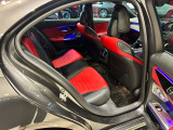 車両は屋内展示しておりますので天候に関係なくごゆっくりコンディションご確認頂けます。車両を倉庫へ保管している場合が御座いますのでご来店前に在庫確認頂けると幸いです。TEL072-784-8800