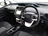 運転席廻りです。