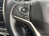 ★オーディオコントロールスイッチ★ステアリングにはオーディオコントロールスイッチが付いていますので、目線を正面から外すことが無く、また、ステアリングから手を離さずにオーディオ操作ができます
