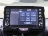 【装備】純正ディスプレイオーディオが付いています。BluetoothオーディオやUSB接続などの音楽機能がご利用頂けます。