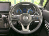 【純正革巻きステアリング】上質な革を使用することで、手にしっかり馴染みとても運転しやすいハンドルです♪