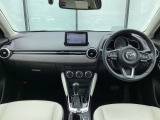 MAZDA2 1.5 15S ホワイト コンフォート