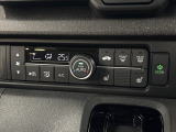 オートエアコン・運転席&助手席シートヒーター