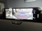 360&deg;ビューモニターを搭載しています。パーキングセンサーと合せてお使いいただくことで、安全、安心にお車の取り回しを行っていただけます。