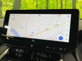 【12.3インチワイドナビ】高級感とインパクトのある大型ワイドナビを装備。各種オーディオ操作はもちろん、横長ワイド画面でのマップ2分割表示など、利便性も高いナビです♪