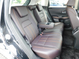 リアシートの画像です!中古車にも純正用品のお取付が可能です!社外の用品もお安くお取付いたします!持ち込みでの取付もご相談ください。
