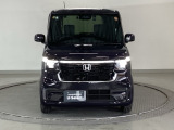 デイタイムランニングランプ付フルLEDヘッドライトは、Honda初となるダイレクトプロジェクション式を採用です!