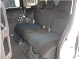 このエンジンルームをご覧下さい!埼玉トヨペットのお車は全て「ピカット一平」で、お車を隅々までピッカピカにしております。見えないところも手を抜きません!!