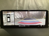 狭い場所での駐車やすれ違いなどでより的確な運転操作に役立つ360&deg;ビューモニターが装備されています。