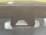 【トヨタセーフティセンス】走行中に前方の車両等を認識し、衝突しそうな時は警報とブレーキで衝突回避と被害軽減をアシスト。より安全にドライブをお楽しみいただけます。