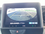 バックモニター付きで、車庫入れやバック時の後方確認をしっかりサポート。モニターに映し出される映像で死角も確認しやすく、狭い場所での駐車や後退時の操作をより安心して行えます。
