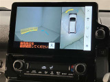 いまや必須装備「ナビゲーション」搭載!知らない場所にスイスイッとドライブ。もう、これなしではハンドルを握れませんね!でも運転中の操作は危険ですのでご注意ですね☆
