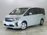 ホンダカーズ東京中央 国立府中店へようこそ。 当社下取りのお墨付き車両。人気車両で充実装備の一台。おススメです。どうぞご覧ください。