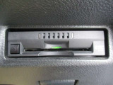 お得で便利なETCを装備♪ETCのメリットは料金がお得になるだけではありません!ETC専用出口ではスーイスイっと停止ぜずに通過できることもメリットです☆