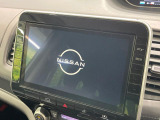 【大画面ナビ】人気の大型純正10インチナビを装備。存在感のある大画面はインパクト大!ナビ利用時のマップ表示は見やすく、テレビやDVDは臨場感がアップ!いつものドライブがグッと楽しくなります♪