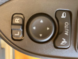 電動格納ミラー、パワーウインドウ