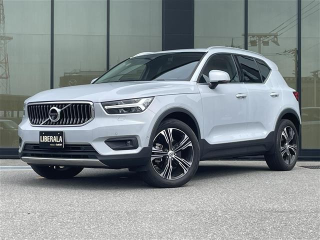 XC40 B4 AWD インスクリプション 4WD 4WD 本革シート