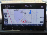 【ホンダコネクト対応ナビ】快適な操作性で、使える機能が満載!自動地図更新機能や24時間365日緊急サポート、スマートフォンを使ったドアロック解除・エンジン始動などといった便利な機能が搭載されています。