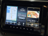 9インチのスマートフォン連携メモリーナビです。通常通りCD/DVD、テレビ使えて、HDMI入力にも対応しています。