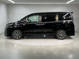 ご購入して頂いた車両は、ご納車前に、しっかり点検・整備してからの、ご納車になります。点検箇所は、エンジンオイル交換・ワイパーゴム・ブレーキ点検・調整・その他を確認の上、ご納車致します。