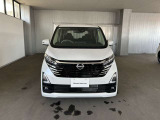 車両感覚もつかみやすいため、狭い道でも安心して運転できます。