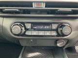 「オートエアコン」が付いています。1年中快適な室内を提供!車内温度を設定すると、風量を自動で調節してくれます。