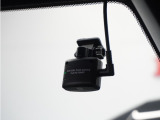 ◆ドライブレコーダー◆映像・音声などを記録する自動車用の装置です。 もしもの事故の際の記録はもちろん、旅行の際の思い出としてドライブの映像を楽しむことができます。