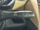 【オートライト(AUTO)】外の明るさをシステムが感知して、自動でヘッドライトが点灯します!ヘッドライトをつけ忘れを防ぐ便利機能です。