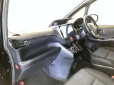 見通しのよいすっきりとした視界で、誰でも運転しやすいです。運転のしやすさは疲れにくさにも繋がりますよ♪