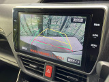 【バックカメラ】駐車時に後方がリアルタイム映像で確認できます。大型商業施設や立体駐車場での駐車時や、夜間のバック時に大活躍!運転スキルに関わらず、今や必須となった装備のひとつです!