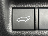 【パワーバックドア】スマートキーや運転席のボタンを押すだけでリアゲートが自動で開閉します!荷物を持っている時や、高い位置にあるバックドアを閉める際に便利な機能です♪