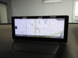 マツダコネクトの8.8インチワイドセンターディスプレイです。『Android Auto』『Apple CarPlay』や独自のコネクテッドサービスに対応したインターフェイスシステムです。