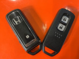 便利なスマートキー。ボタンひとつで開錠できます。