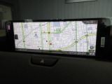 マツダコネクトの12.3インチワイドセンターディスプレイです。『Android Auto』『Apple CarPlay』や独自のコネクテッドサービスに対応したインターフェイスシステムです。