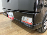 前後バンパーにはコーナーセンサーを装備!障害物に近づくと音声で知らせてくれます♪
