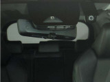 ドライブレコーダー装備:車の走行中の主に外観を中心に記録する撮影機材です!交通事故発生時の責任の所在を明確にしたり、観光等を記録するのにも役立ちます!