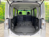 後席を格納すると、これだけの広さが!シーンに合わせたシートアレンジで、大きな荷物も積むことが出来ます♪