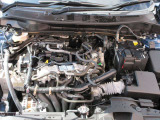 「SKYACTIV-G(ガソリン)」は、規格外の高圧縮を実現し、世界のエンジン技術者に驚きを与えました。さらに、それを維持したままノッキングの発生を抑え、熱効率を向上、走りにも寄与したエンジンです。
