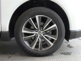 R5年式夏タイヤ225/60R18ダンロップ製です。