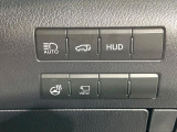 【パワーバックドア】スマートキーや運転席のボタンを押すだけでリアゲートが自動で開閉します!荷物を持っている時や、高い位置にあるバックドアを閉める際に便利な機能です♪