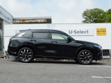 車輌右横になります!車両販売や買取、車検、点検その他一般整備、板金修理、任意保険などなどお車のことならなんでもお任せください!整備や修理もお安く頑張らせて戴きます!