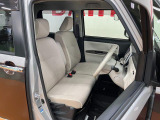 運転席広々